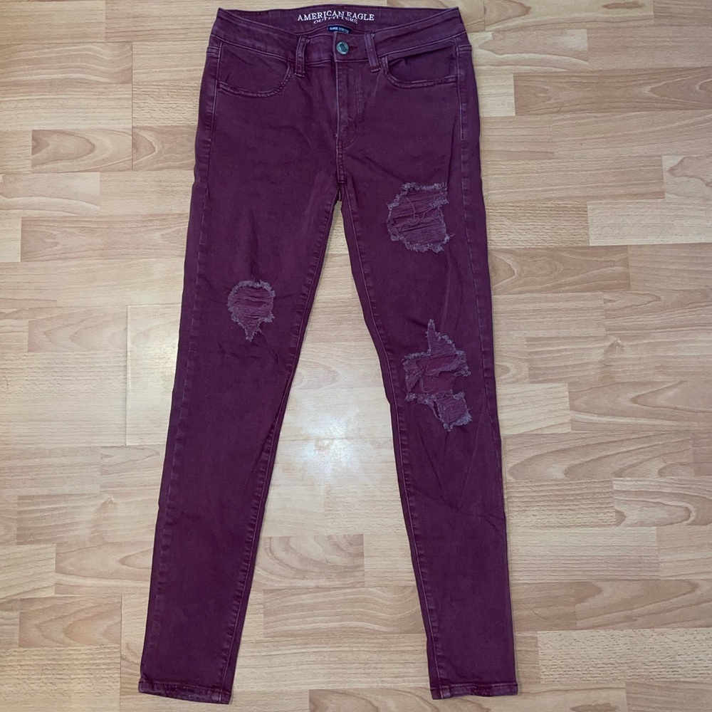 AE High Wasted Ripped Jegging